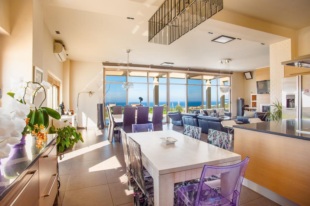 Villa Prigipessa Agia Marina Екстериор снимка