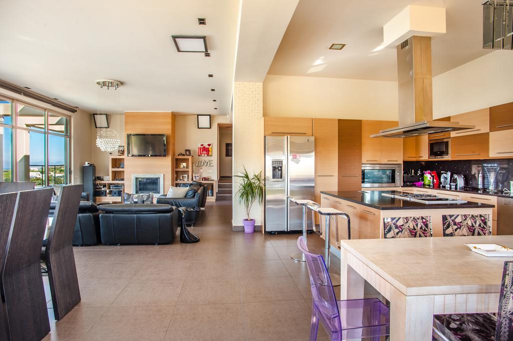 Villa Prigipessa Agia Marina Екстериор снимка