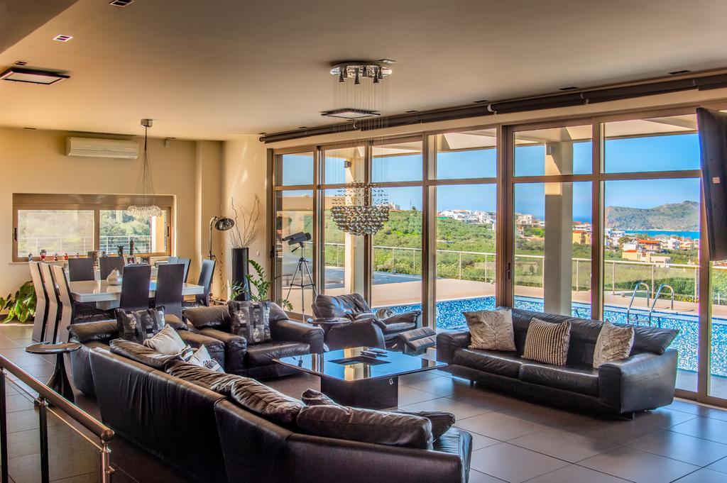 Villa Prigipessa Agia Marina Екстериор снимка