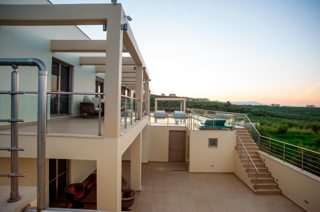 Villa Prigipessa Agia Marina Екстериор снимка