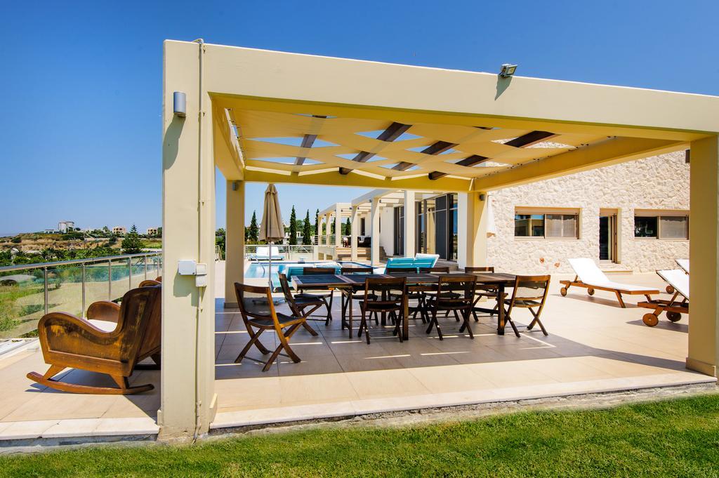 Villa Prigipessa Agia Marina Екстериор снимка