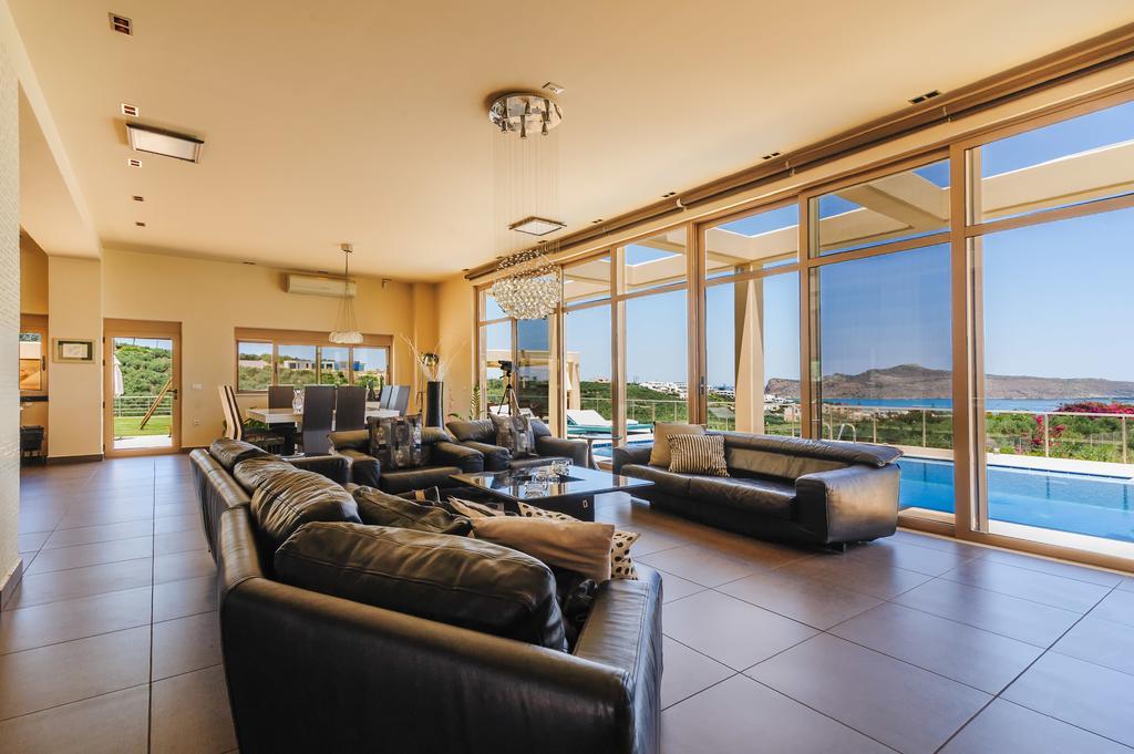 Villa Prigipessa Agia Marina Екстериор снимка